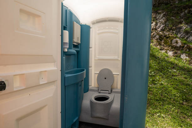 Portable Toilet Options We Offer in St Francis, KS